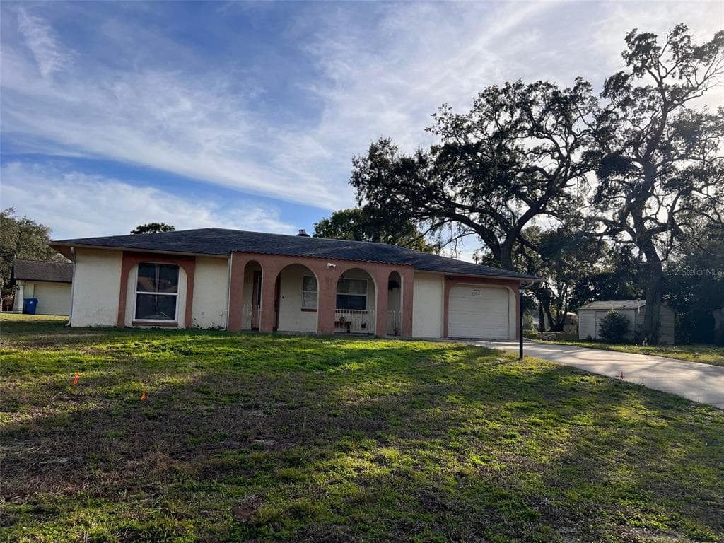 1337 AUTUMN ROAD SPRING HILL, FL 34606
