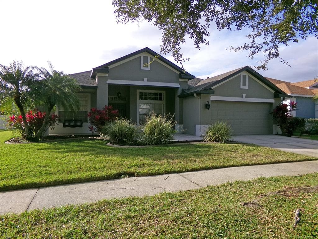 5839 HERONVIEW CRESCENT DRIVE LITHIA, FL 33547