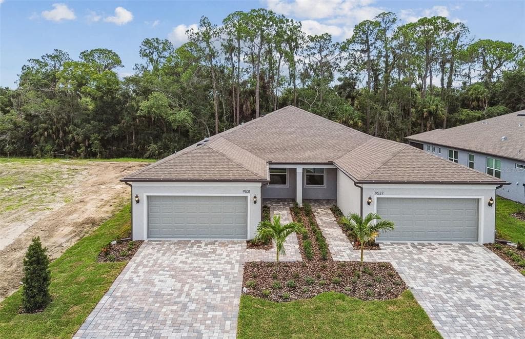 9527 COASTLINE WAY PARRISH, FL 34219