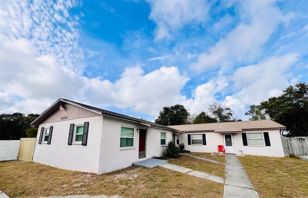 2642 SOUTH DRIVE UNIT 1 CLEARWATER, FL 33759