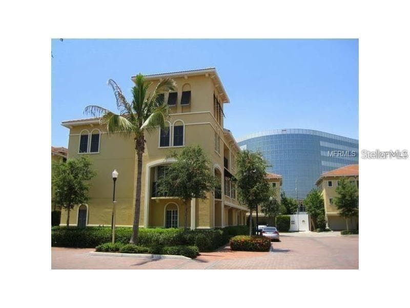 110 FRANKLIN BEACH PLACE UNIT 110 TAMPA, FL 33609