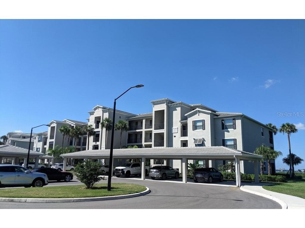 1030 TIDEWATER SHORES LOOP UNIT 403 BRADENTON, FL 34208