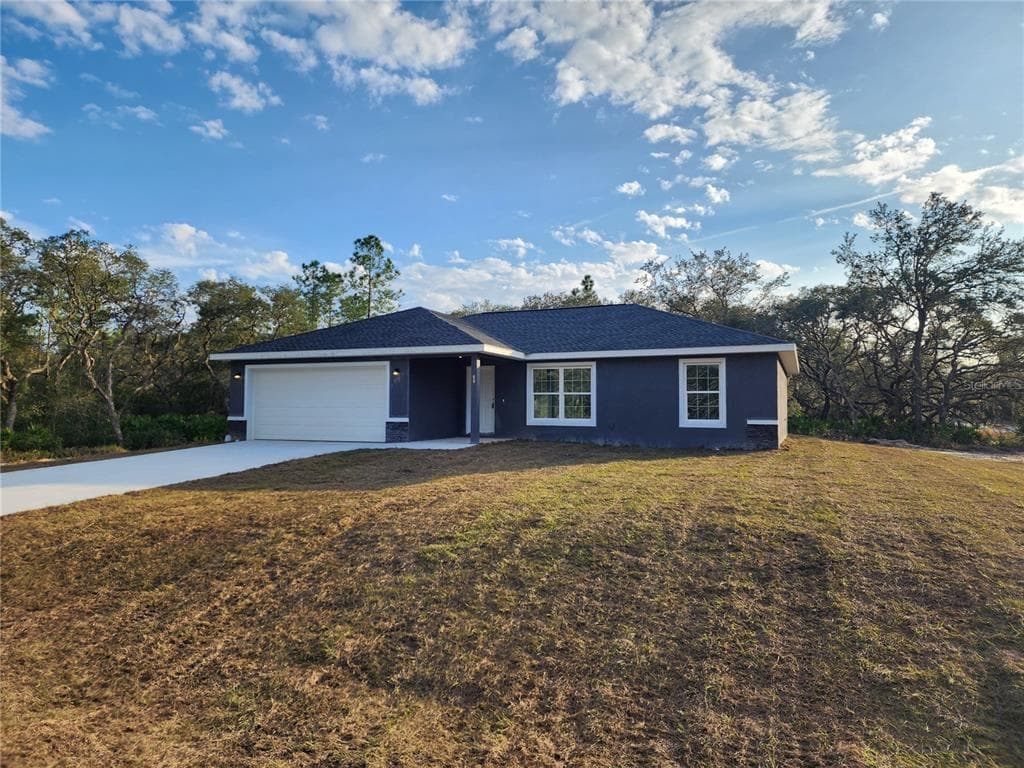 60 MALAUKA LANE OCKLAWAHA, FL 32179