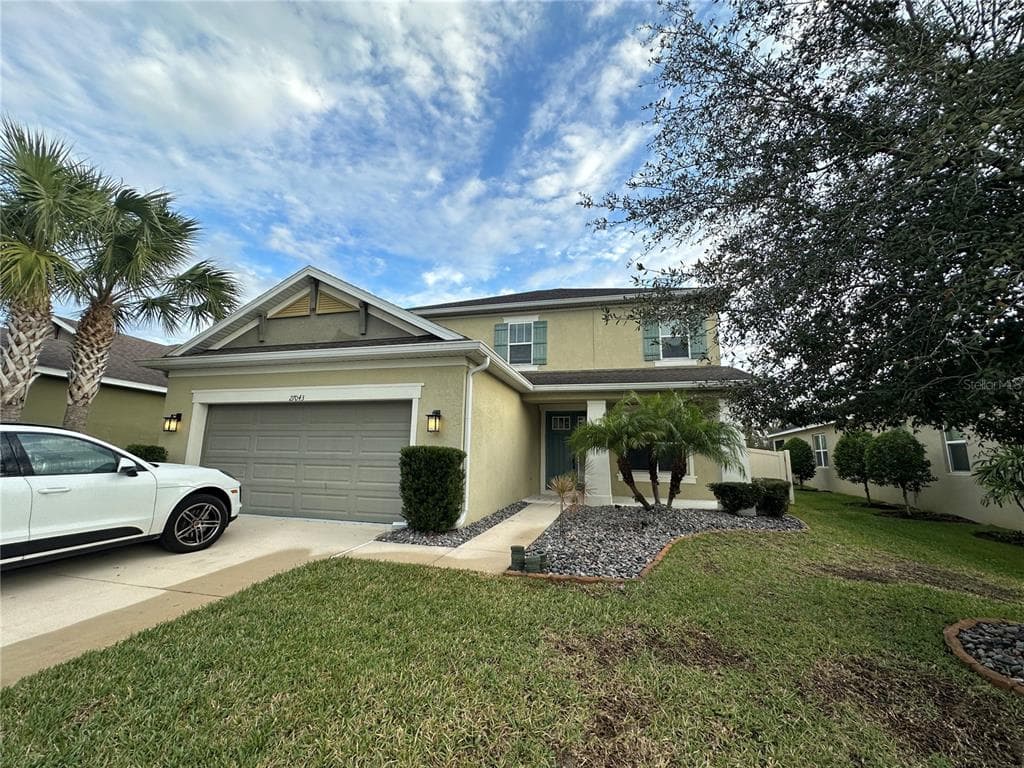 27043 CAROLINA ASTER DRIVE WESLEY CHAPEL, FL 33544