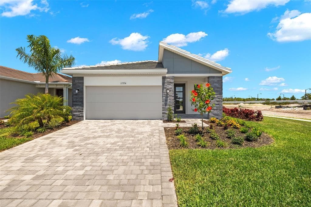 17754 SOLSTICE AVENUE VENICE, FL 34293