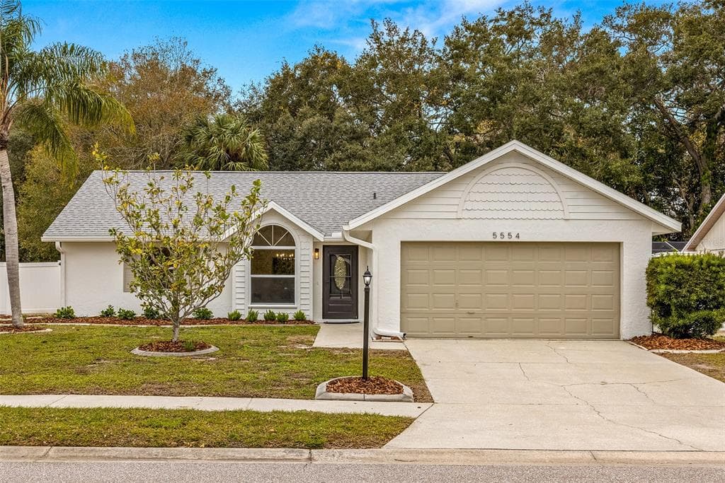5554 34TH COURT E BRADENTON, FL 34203