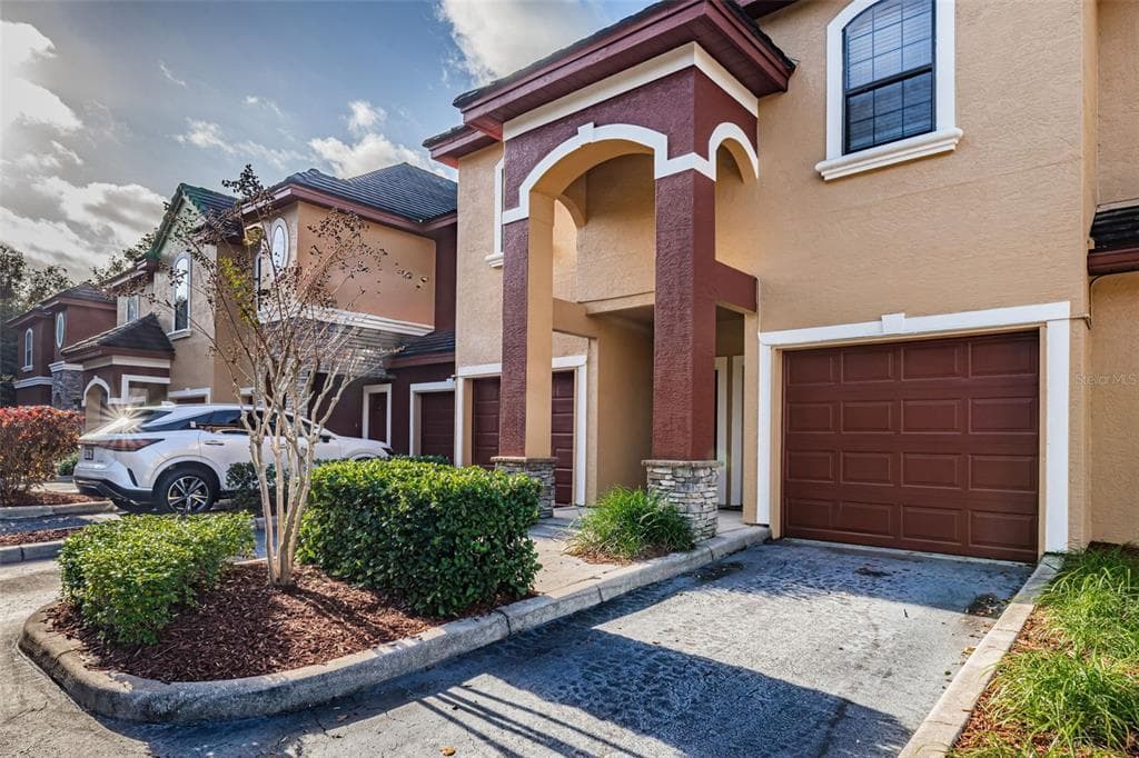 2284 PORTOFINO PLACE UNIT 196 PALM HARBOR, FL 34683