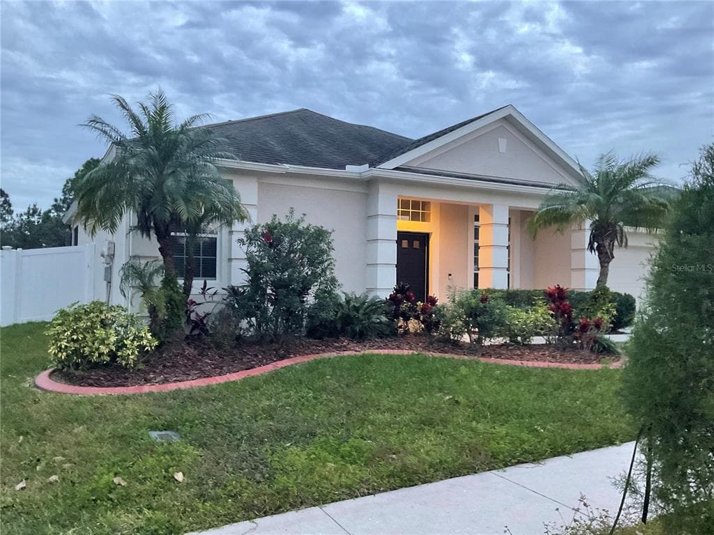 31104 EDENDALE DRIVE WESLEY CHAPEL, FL 33543