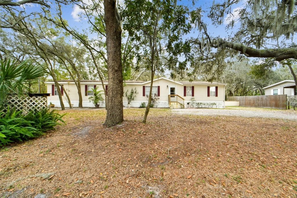 11529 LEONARD AVENUE RIVERVIEW, FL 33569