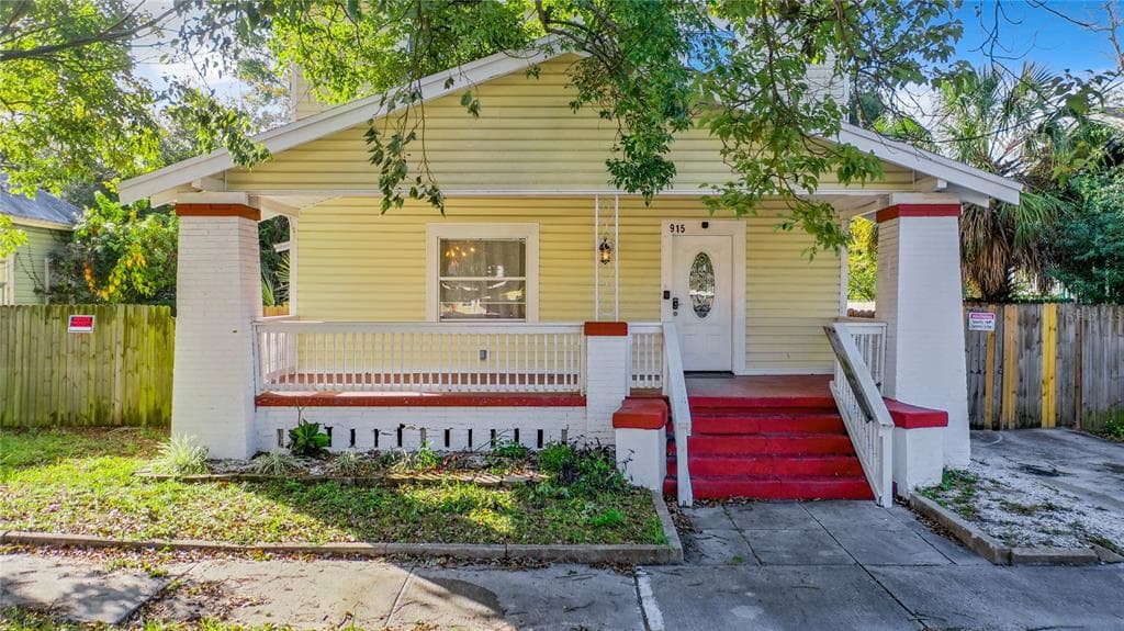 915 E 25TH AVENUE TAMPA, FL 33605