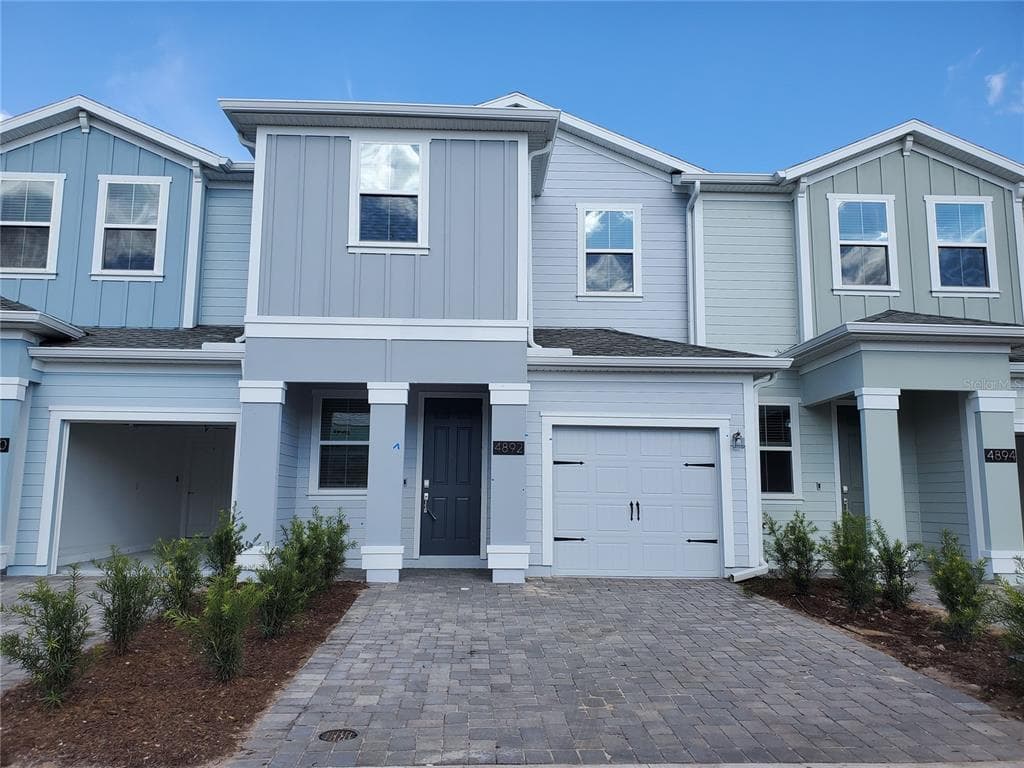 4892 TRIBUTE TRAIL KISSIMMEE, FL 34746