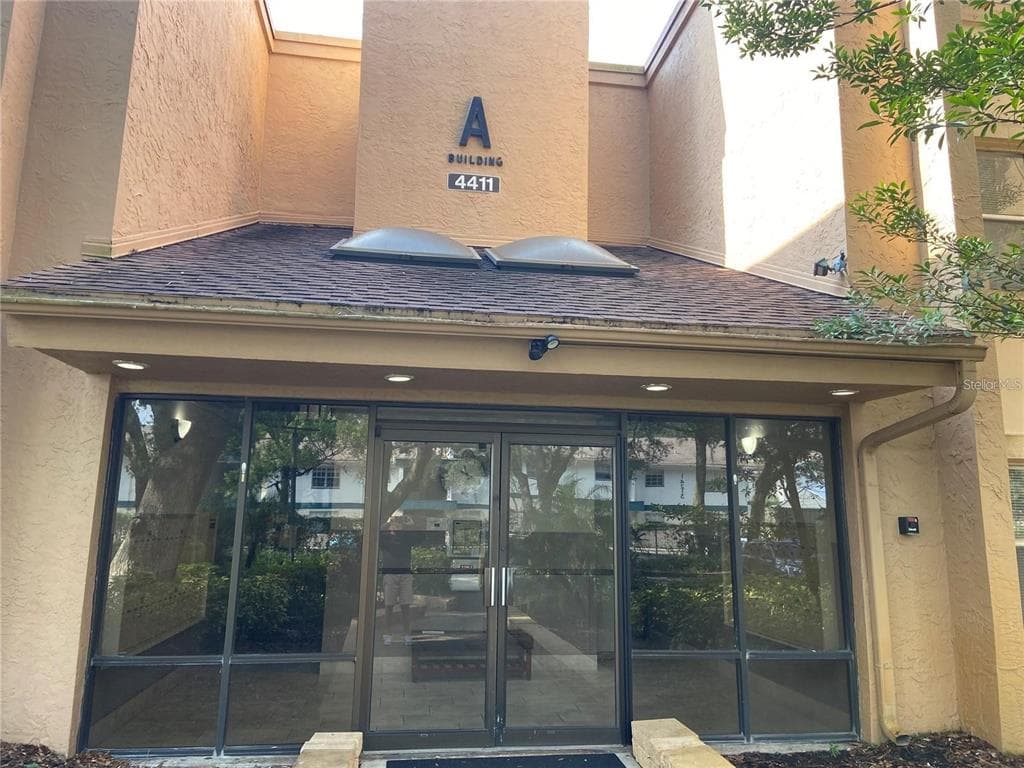 4411 SHADY TERRACE LANE UNIT 214 TAMPA, FL 33613