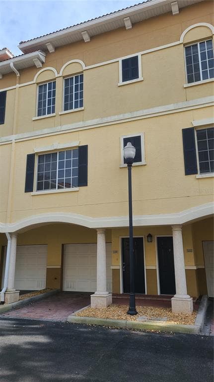 5220 HAMPTON BEACH PLACE UNIT 5220 TAMPA, FL 33609