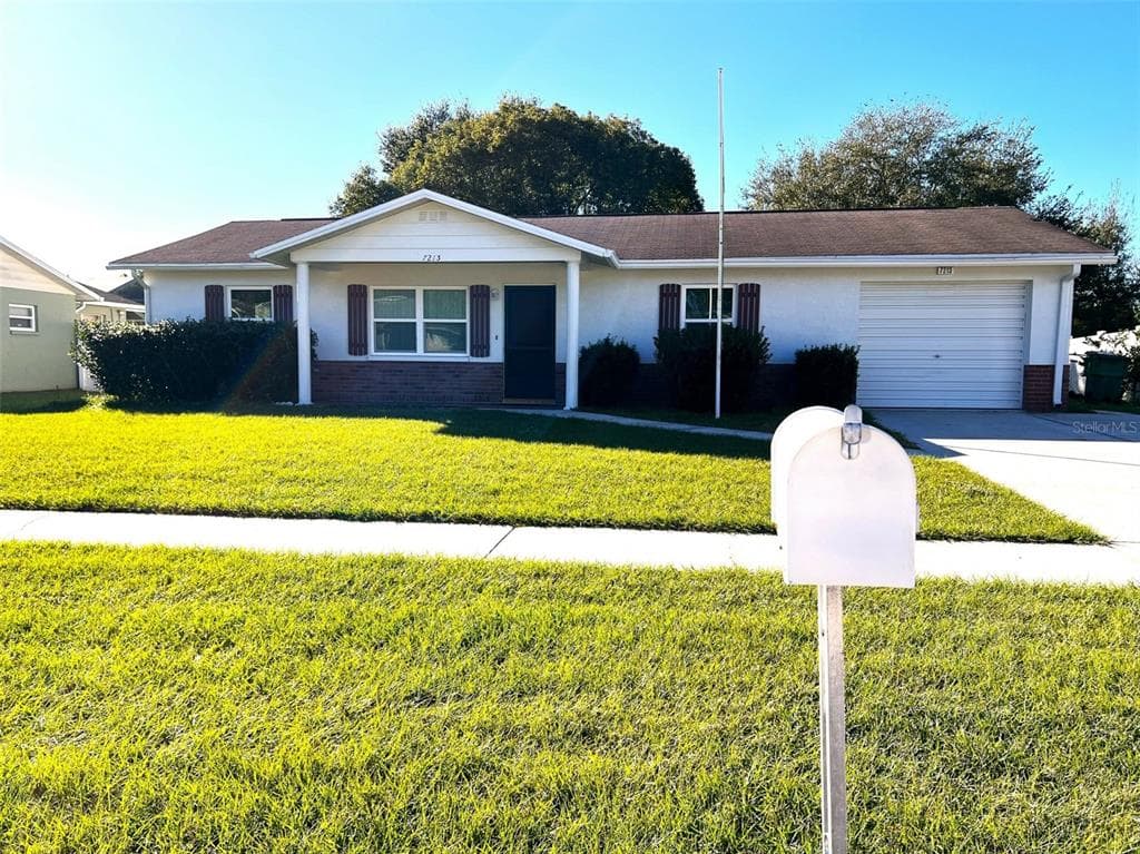7213 LANDOVER DRIVE ZEPHYRHILLS, FL 33540