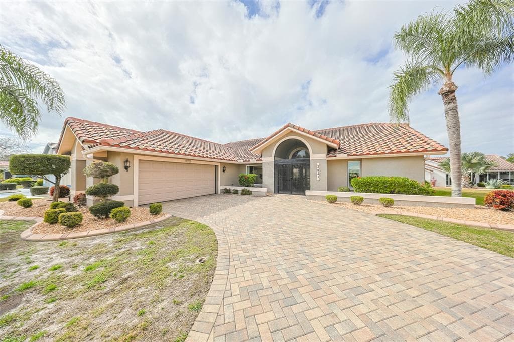 2021 NEW BEDFORD DRIVE SUN CITY CENTER, FL 33573