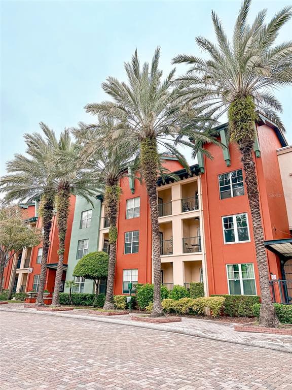 2320 W AZEELE STREET UNIT 324 TAMPA, FL 33609