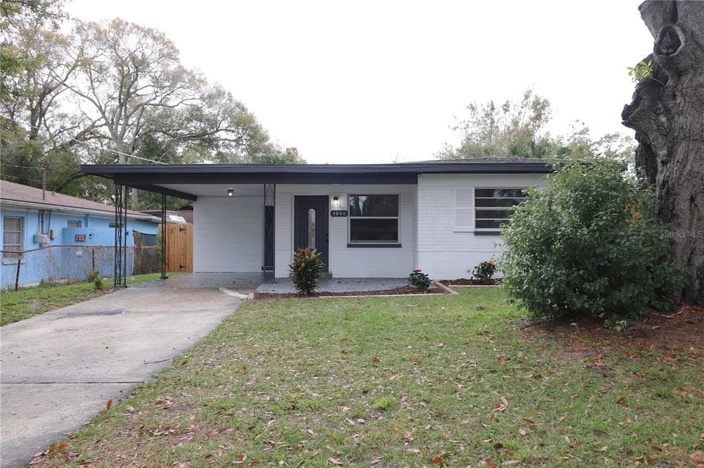 2120 W SAINT ISABEL STREET TAMPA, FL 33607