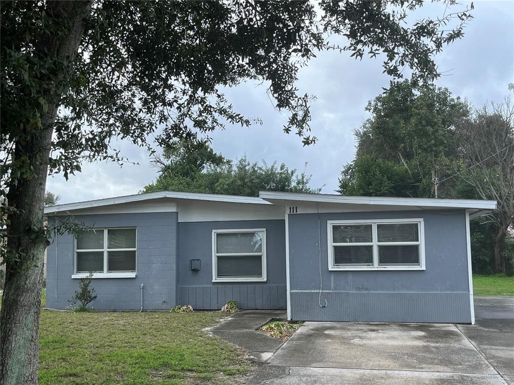 111 BEACH DRIVE WINTER HAVEN, FL 33881
