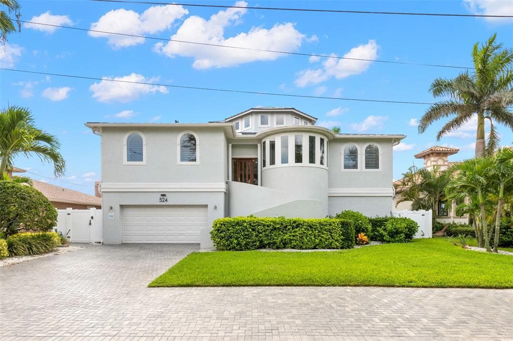 524 HARBOR DRIVE N INDIAN ROCKS BEACH, FL 33785