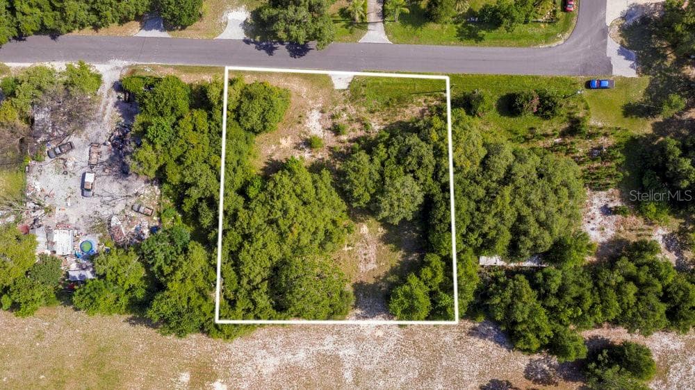E 2ND AVENUE DELAND, FL 32720
