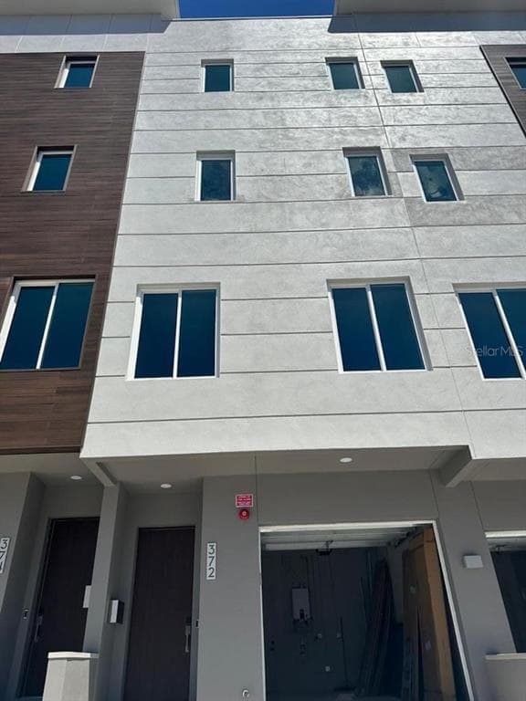 372 6TH STREET S ST PETERSBURG, FL 33701