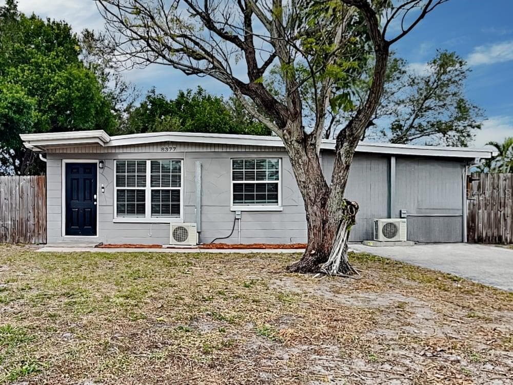8377 95TH TERRACE SEMINOLE, FL 33777