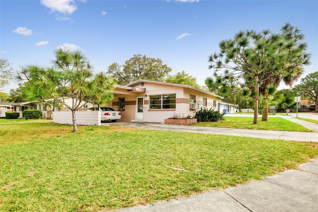 5601 62ND WAY N ST PETERSBURG, FL 33709