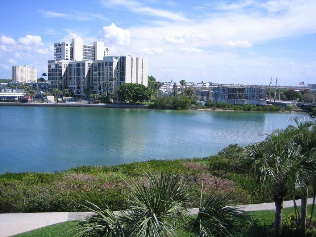 7871 SAILBOAT KEY BOULEVARD S UNIT 305 SOUTH PASADENA, FL 33707