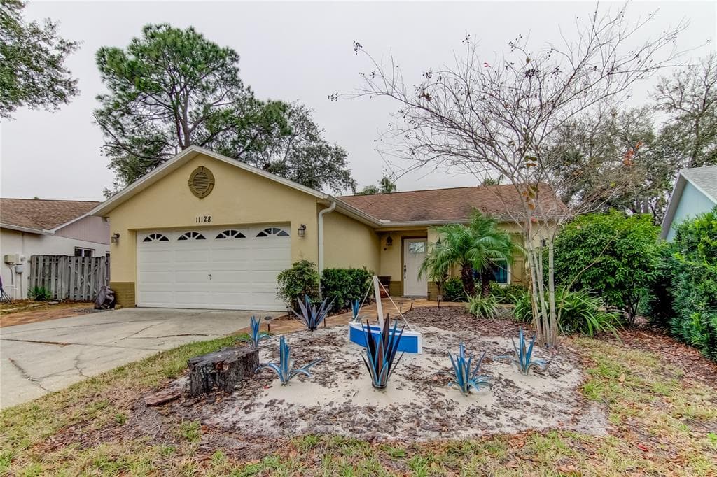 11128 WINDPOINT DRIVE