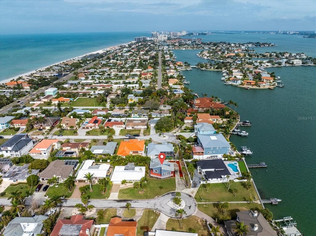 115 16TH STREET BELLEAIR BEACH, FL 33786