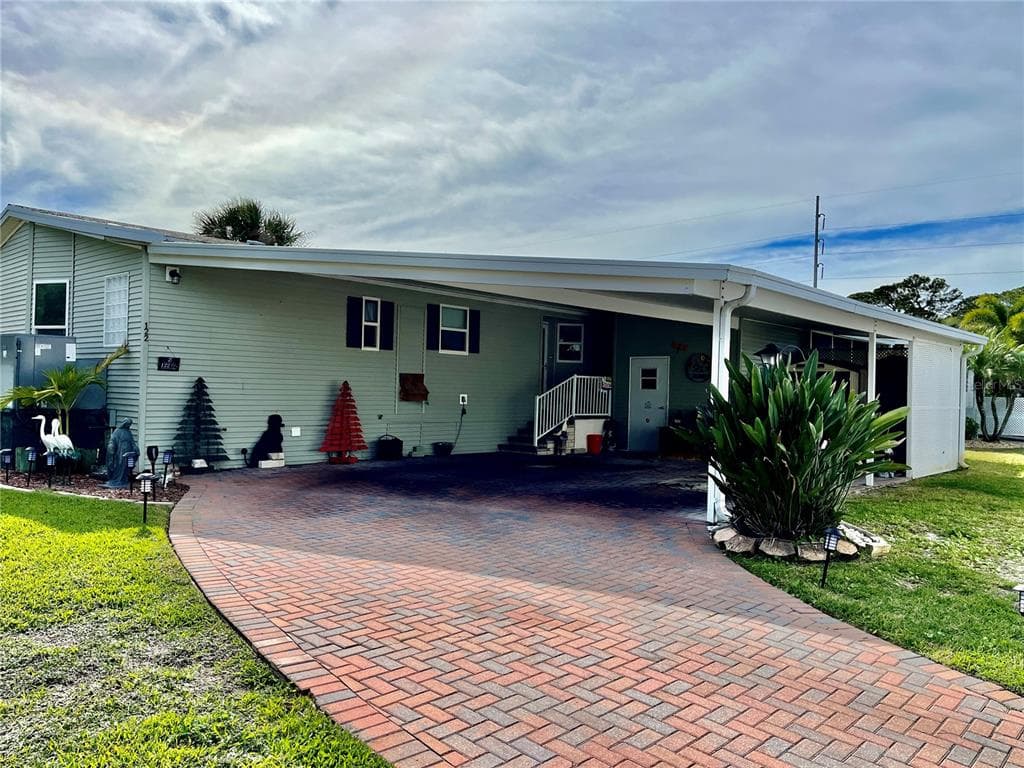 122 MOUNT CURVE AVENUE NE UNIT 9 ST PETERSBURG, FL 33702
