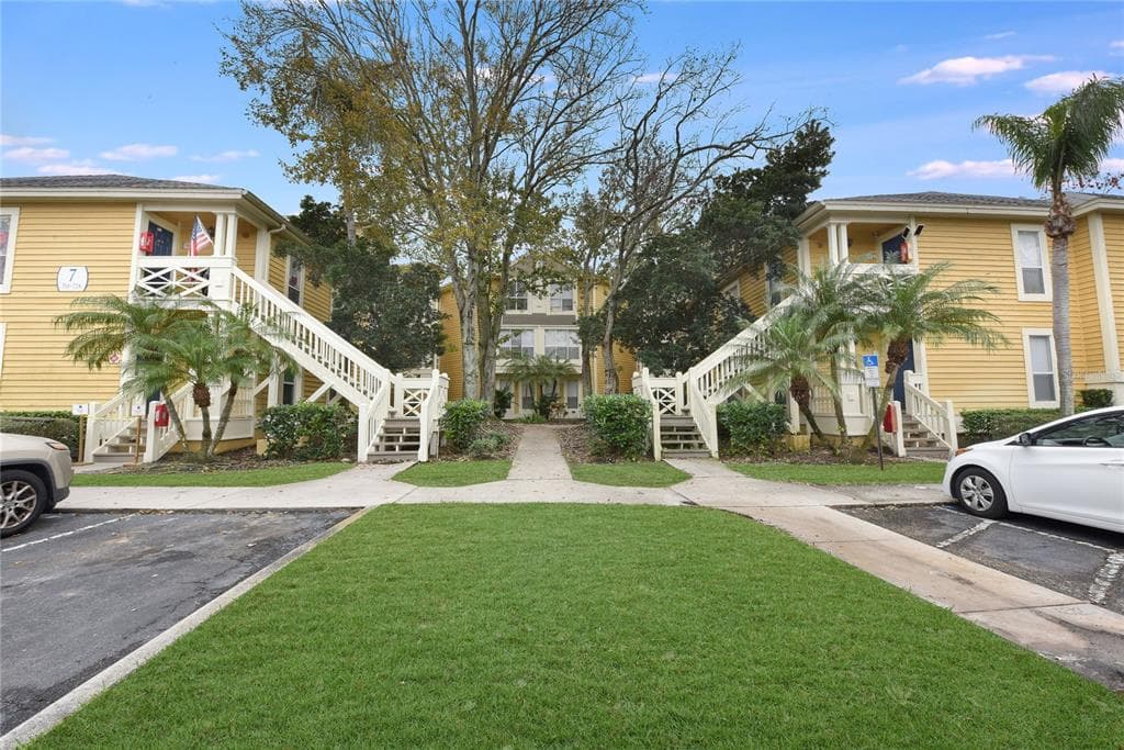 115 112TH AVENUE NE UNIT 709 ST PETERSBURG, FL 33702