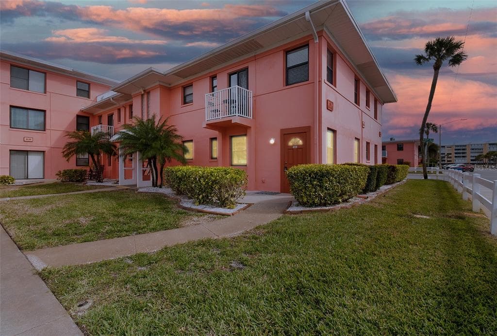 6800 SUNSET WAY UNIT 401 ST PETE BEACH, FL 33706