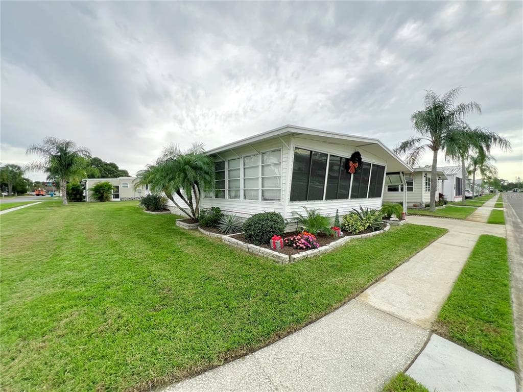 1100 BELCHER ROAD S UNIT 126 LARGO, FL 33771