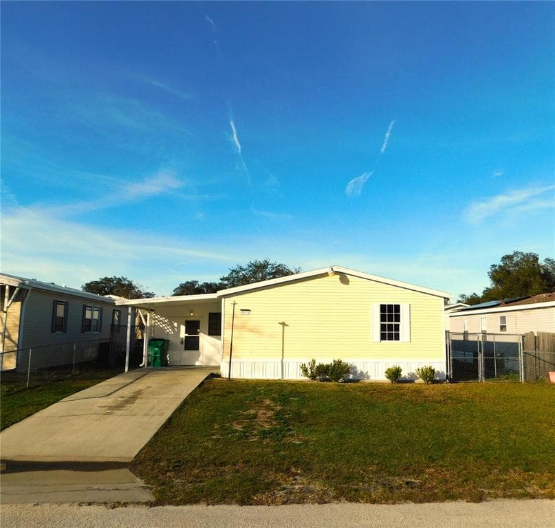 38015 LAWANDA LOOP ZEPHYRHILLS, FL 33542