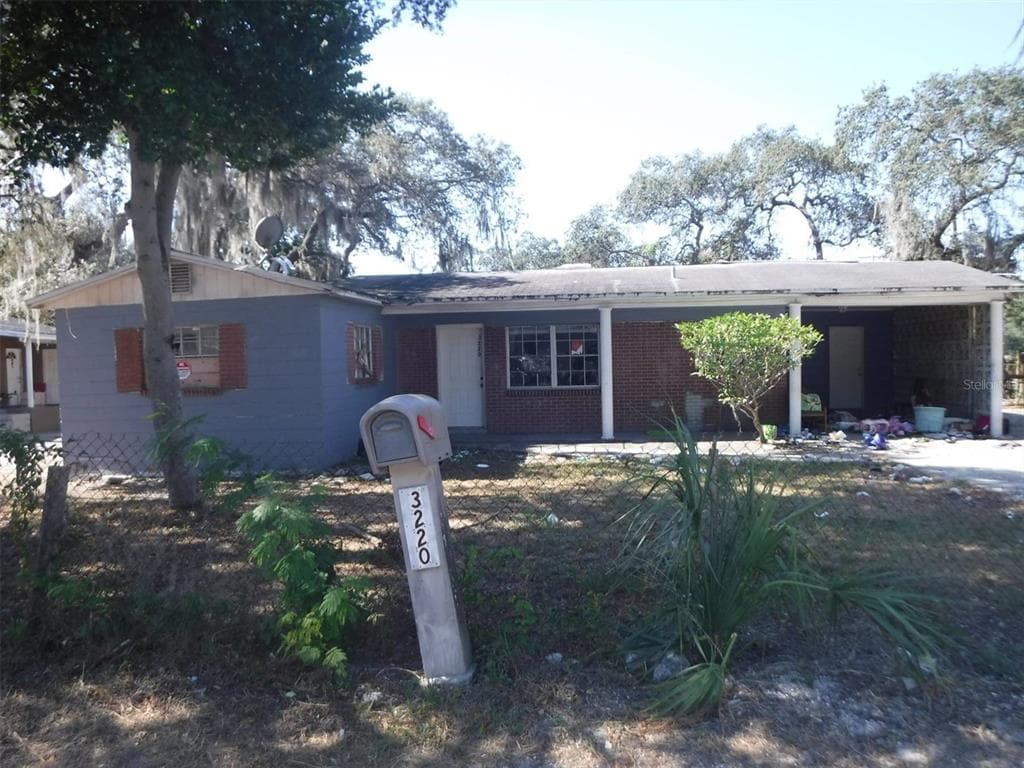 3220 N 49TH STREET TAMPA, FL 33605