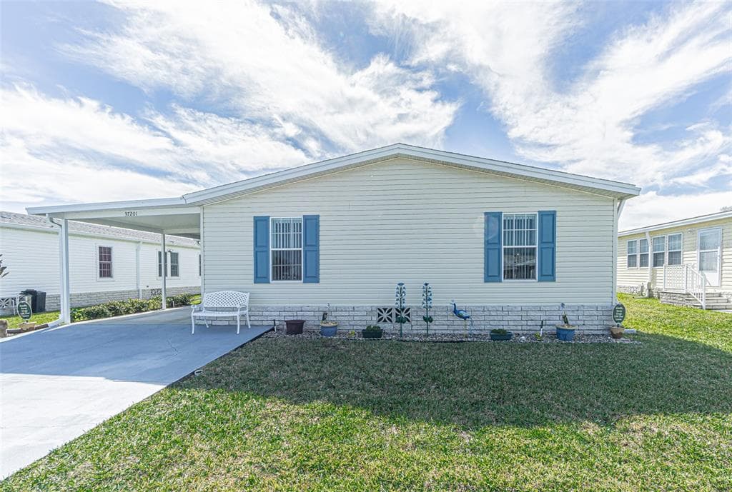 37201 NEUKOM AVENUE ZEPHYRHILLS, FL 33541