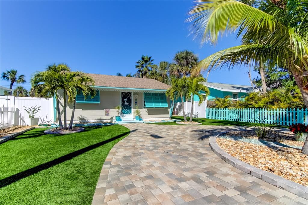 521 77TH AVENUE ST PETE BEACH, FL 33706
