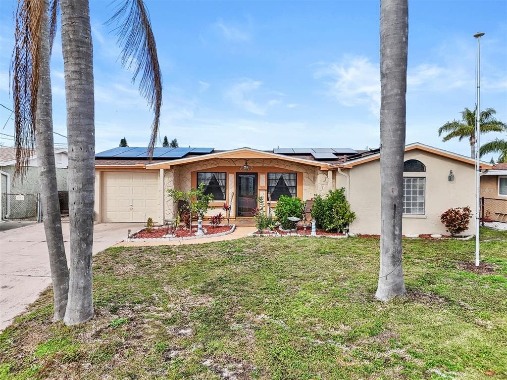 6517 NAUTICAL ISLE HUDSON, FL 34667