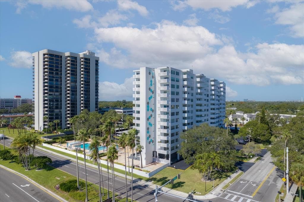 2401 BAYSHORE BOULEVARD UNIT 709 TAMPA, FL 33629