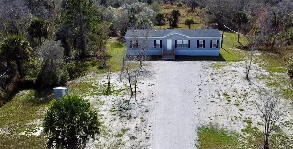 19314 NW 294TH STREET OKEECHOBEE, FL 34972