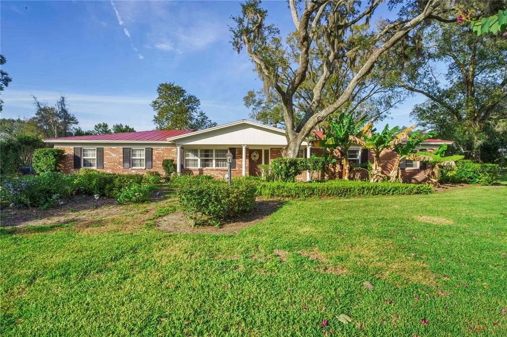 104 RONELE DRIVE BRANDON, FL 33511