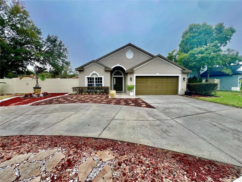 9118 WHISPERING WILLOW WAY TAMPA, FL 33614