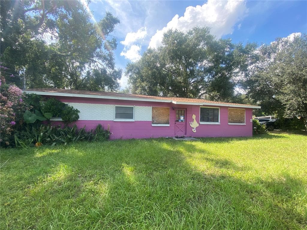 5016 GARDEN LANE