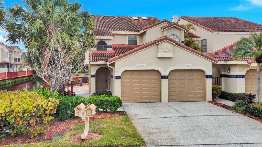 10435 SAINT TROPEZ PLACE UNIT 201 TAMPA, FL 33615