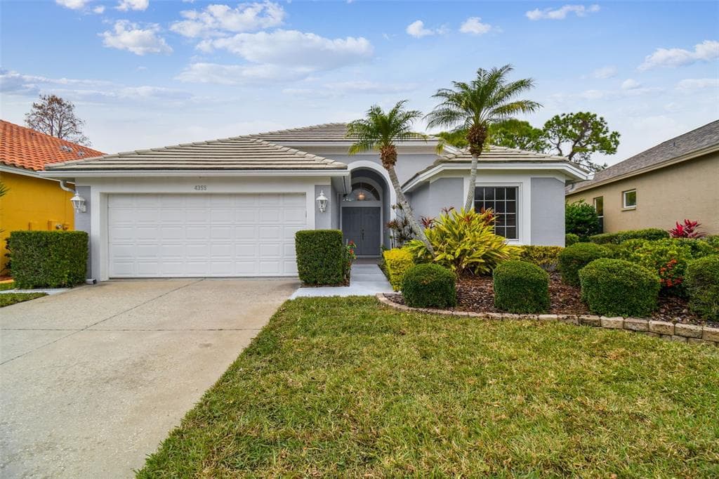 4355 SAWGRASS DRIVE
