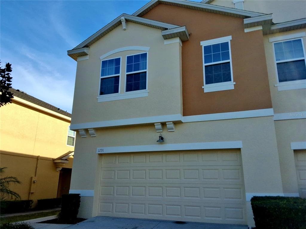 1291 GLENLEIGH DRIVE OCOEE, FL 34761