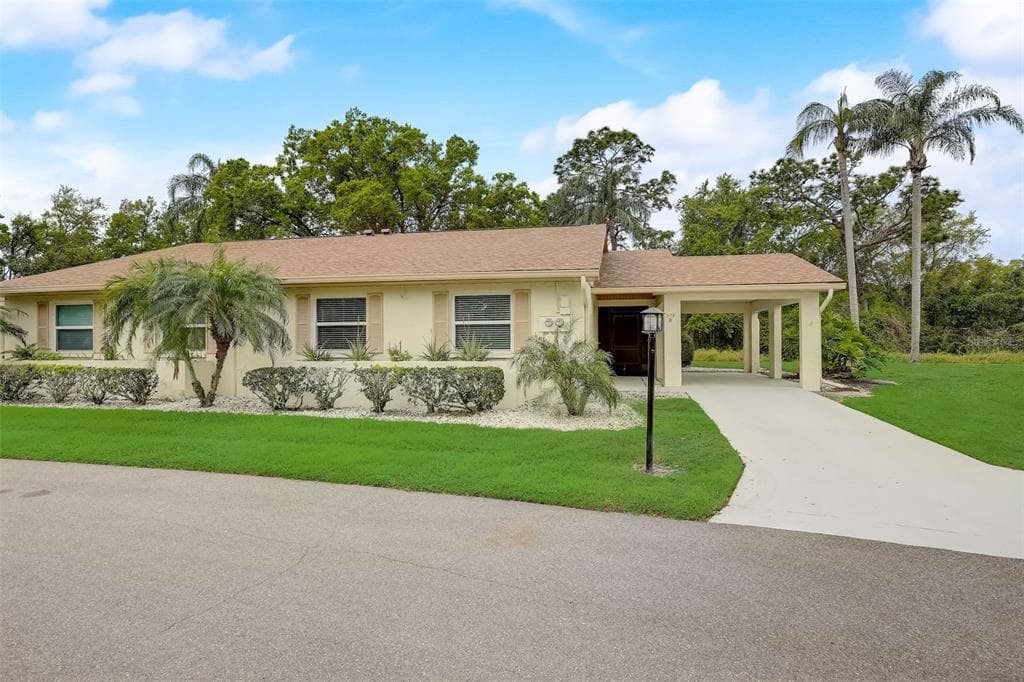 509 FOXGLOVE CIRCLE UNIT B SUN CITY CENTER, FL 33573