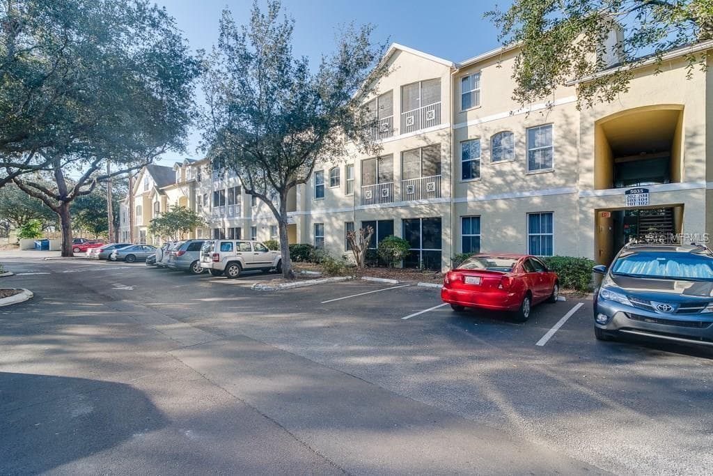 5035 SUNRIDGE PALM DRIVE UNIT 202 TAMPA, FL 33617