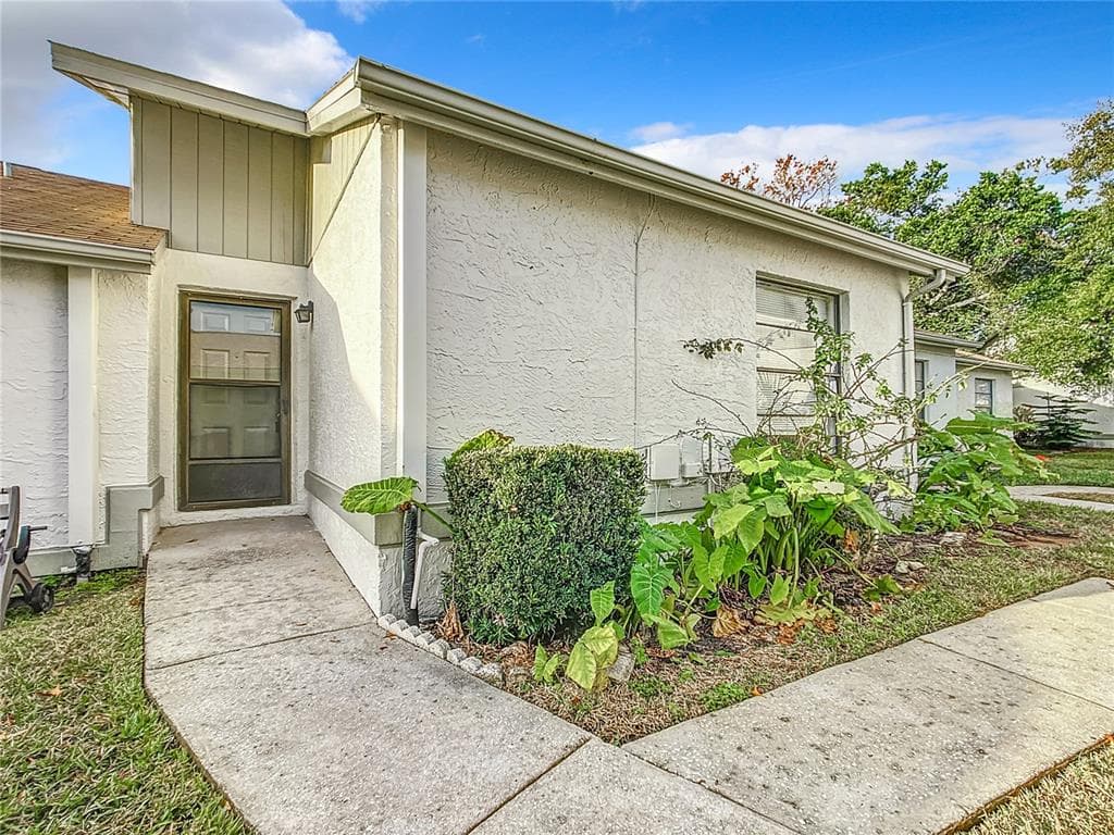 11747 SPRING TREE LANE PORT RICHEY, FL 34668